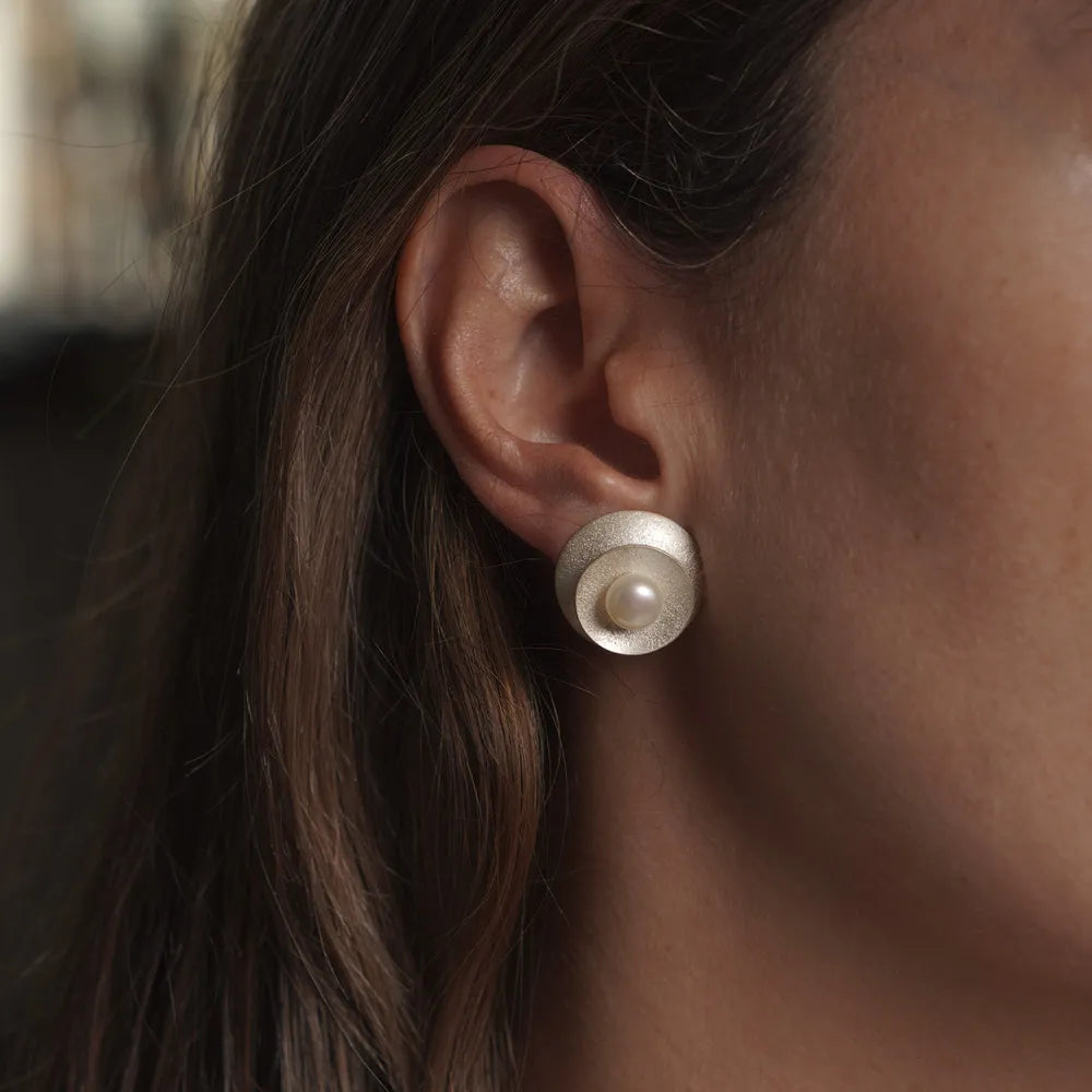 ARETE ISARA