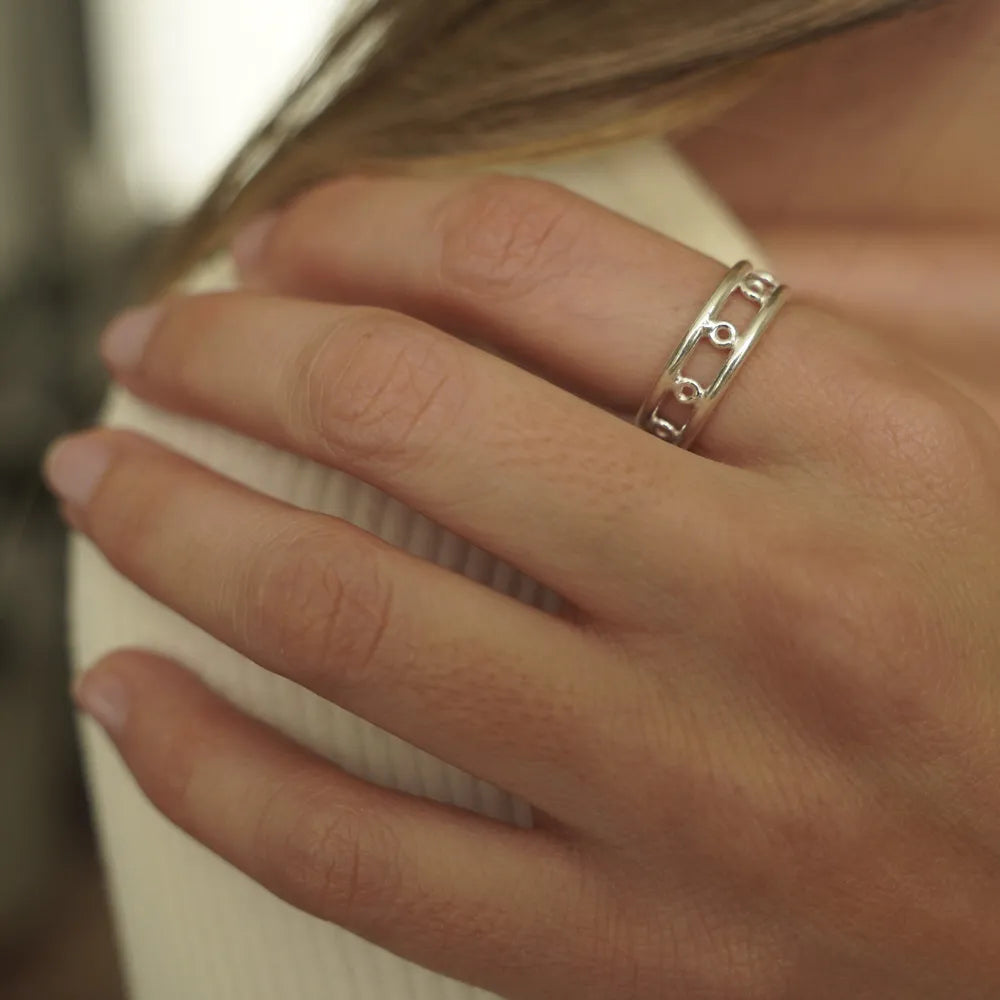 ANILLO DELIA